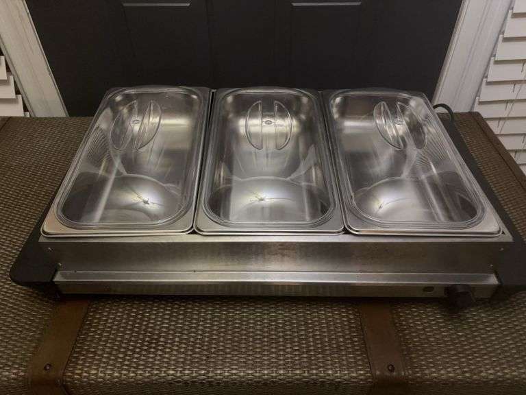 Buffet server/food warmer.