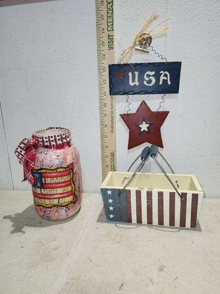 Americana Wood Box 8''X3.5''X3'', 2006 A. Siemer Painted Jar & Wood U.S.A.