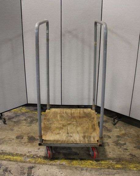 Industrial Cart with Removable Arms