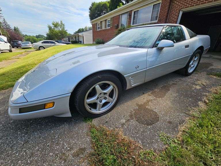 1996 Chevrolet Corvette Hatchback Coupe - 77,169 miles