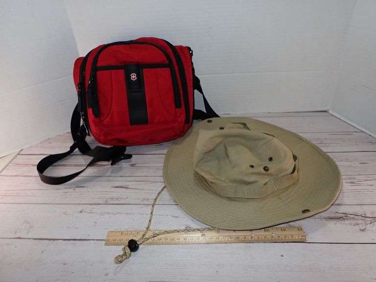 Victorinox mini backpack & Swiss Tech Performance Gear Khaki Wide Brim Hat