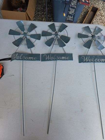 3 Teal Welcome Windmill signs