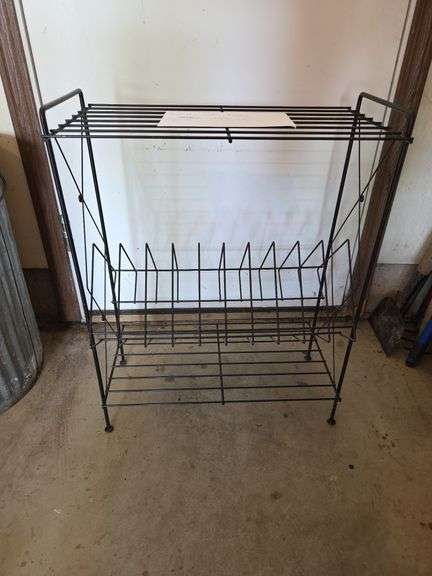 Vtg Metal 3 Tier Album stand