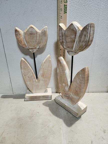 Pair Of Wood Tulip Decor 13'' Tall