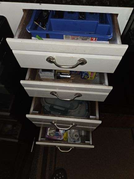 4 drawer kitchen cleanout