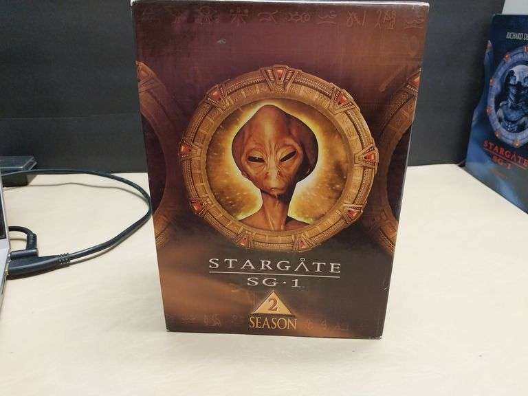 Stargate SG-1 – Season 2 DVD Box Set (5-Volume Set)