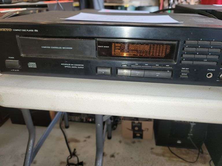 Onkyo DX 703 CD Player