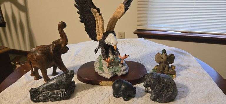 Wildlife figurines
