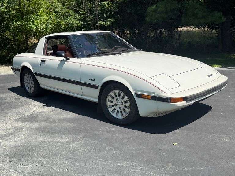 1985 Mazda RX7 GSL-SE- 142,722 Miles