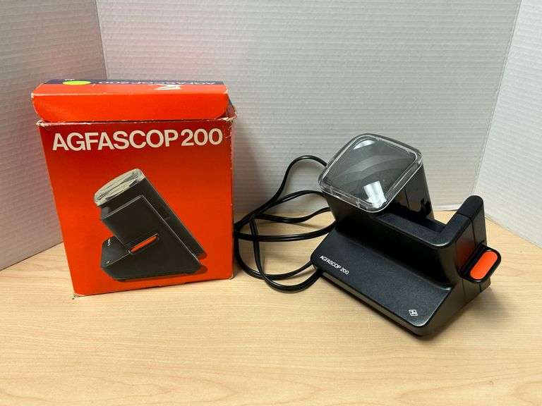 Agfa Agfascop 200 Slide Viewer with Box