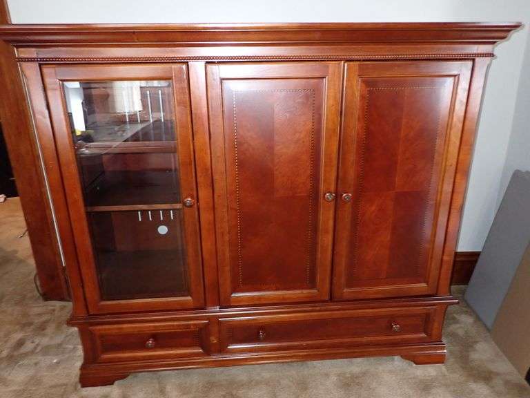 Alexander Julian Media Cabinet - for 32" tv - Fold back doors - Glass media - Bottom drawer storage