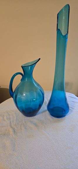 Blue flower vase and pitcher