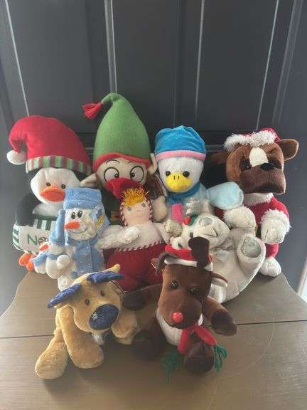 Lot of Stuffed Animal/ Toys