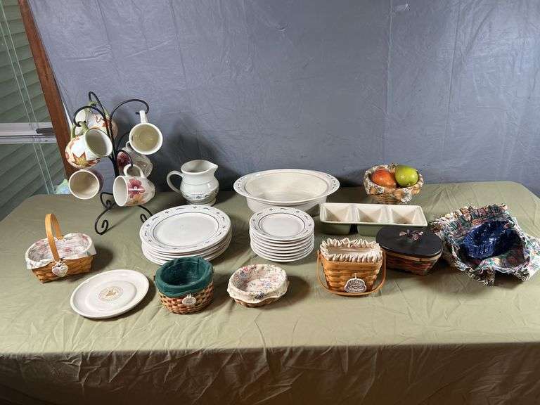 Longaberger Pottery & Baskets Auction Ohio
