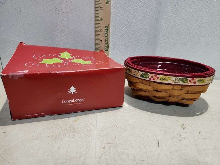 Longaberger Tree Trimming Little Holly Berry Basket 2011 Has Liner, Protector & Tie-On