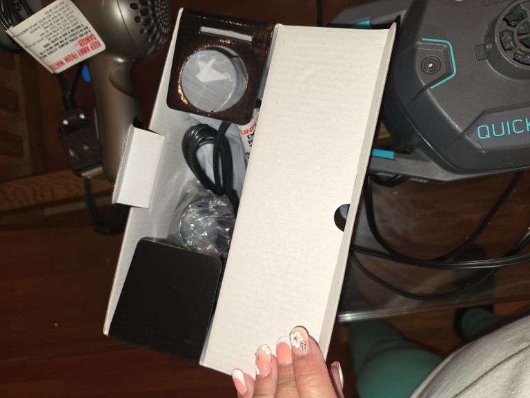 2 blow dryers and air mattress pump