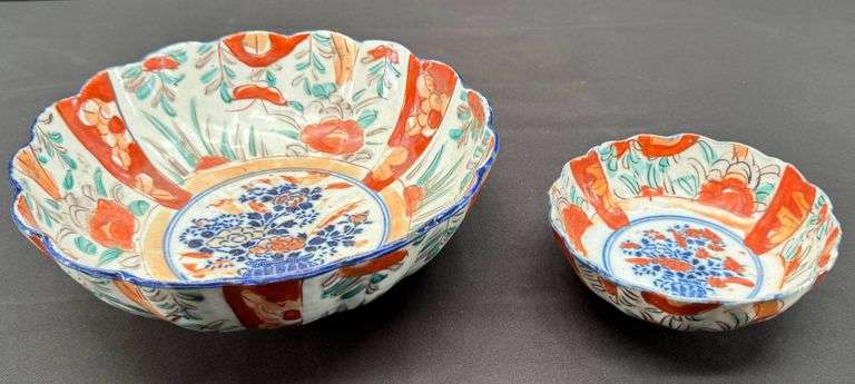 Antique Japanese Imari Porcelain Bowls with Floral Motif