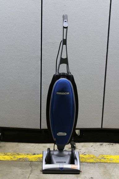 Oreck Magnesium Upright Vacuum Cleaner, Model LW1500RS