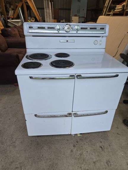 Vintage General Electric 39 inch wide electric range.