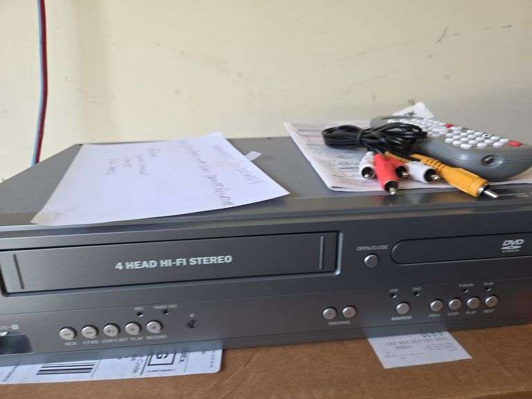 Magnavox DV225M69
