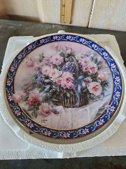 1992 Roses Collector Plate W/Papers - Auction Ohio