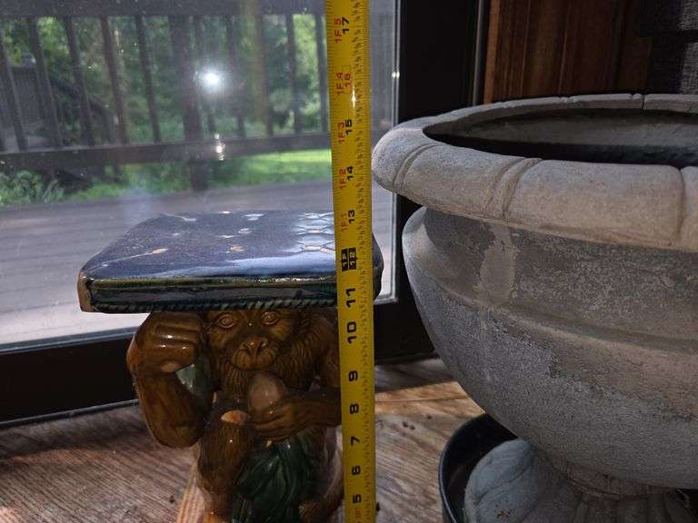 Plant stand and pot