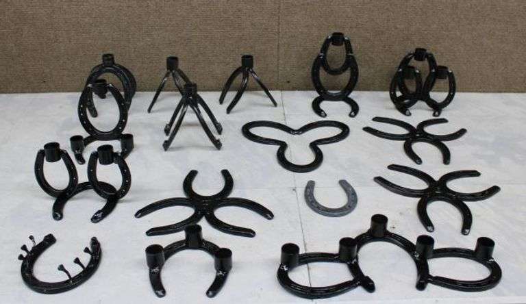 16 Black Steel Horseshoe Crafts and Decorative Pieces