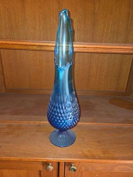 Beautiful Turquoise Fenton Blue Glass Art