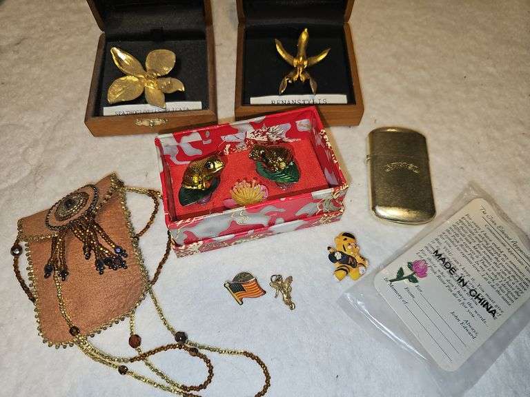 Jewelry, Camel Lighter, Obie Pin