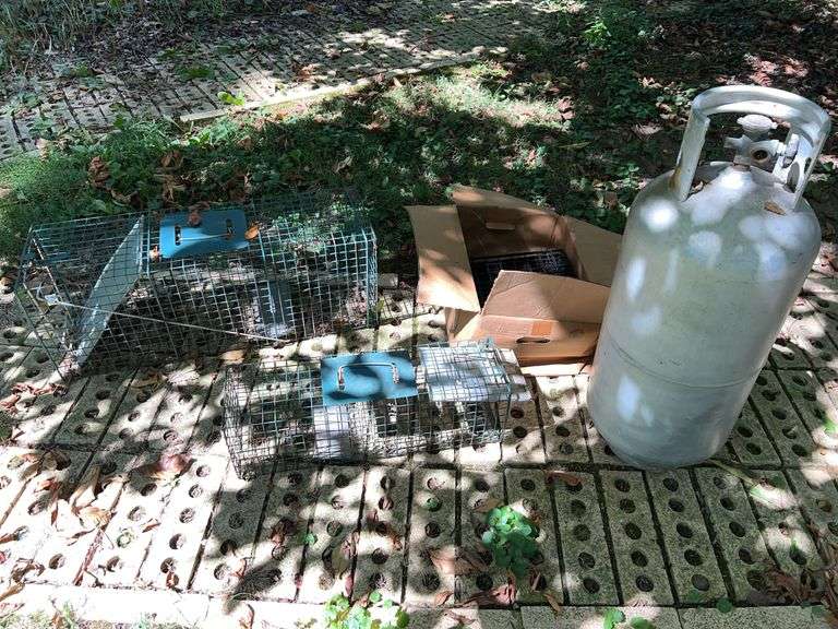 Traps, Propane Tanks & Cage