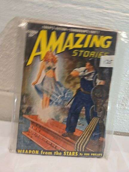 AMAZING STORIES WEAPON FROM THE STAIRS
