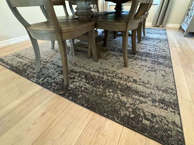 Modern Area Rug with Black and Gray Abstract Pattern