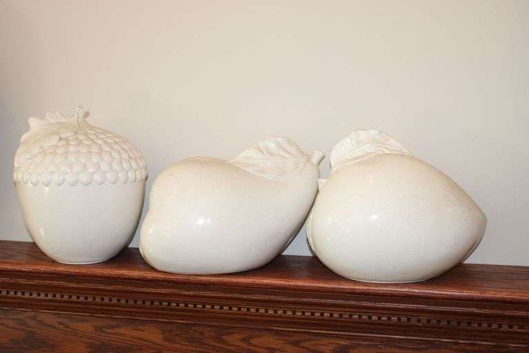 White Ceramic Fruit & Acorn