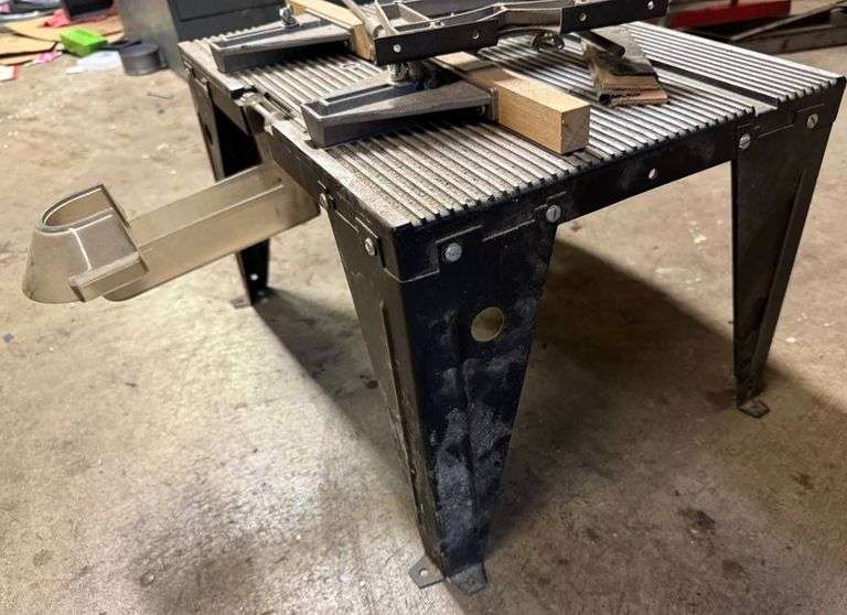 Metal Table Saw with Adjustable Guides and Metal Frame