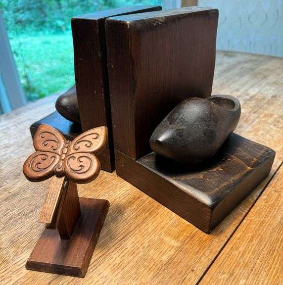 MCM Wooden Shoe Bookends Butterfly Clip Recipe Holder