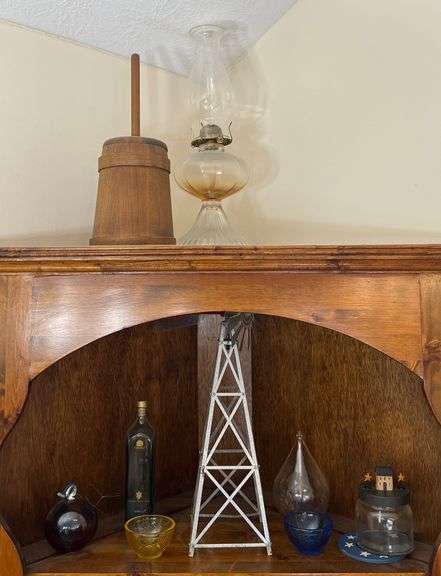 Oil Lamp, Butter Churn & Décor