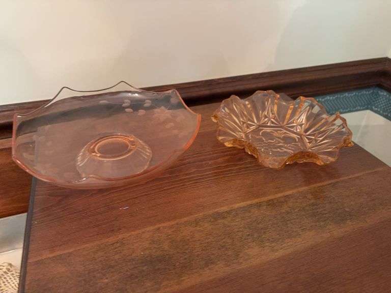 2 pink depression plates