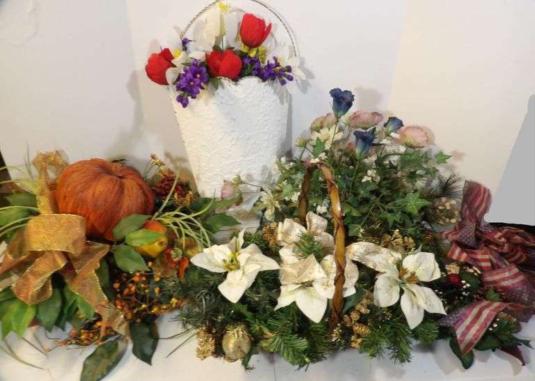 Seasonal Décor