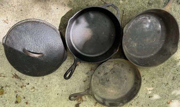 Two Lodge Cast Iron Skillets and Hammered Cast Iron Chicken Fryer w/ Lid