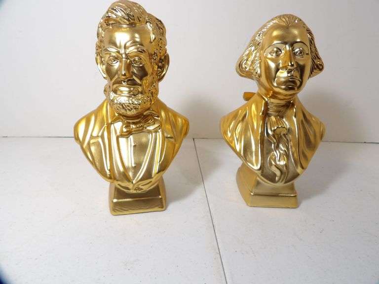 Washington And Lincoln Busts