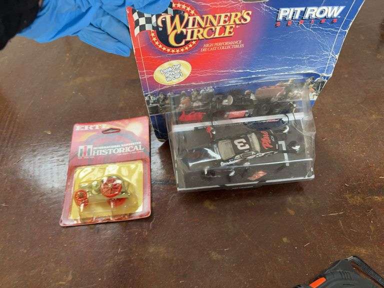 2 cars