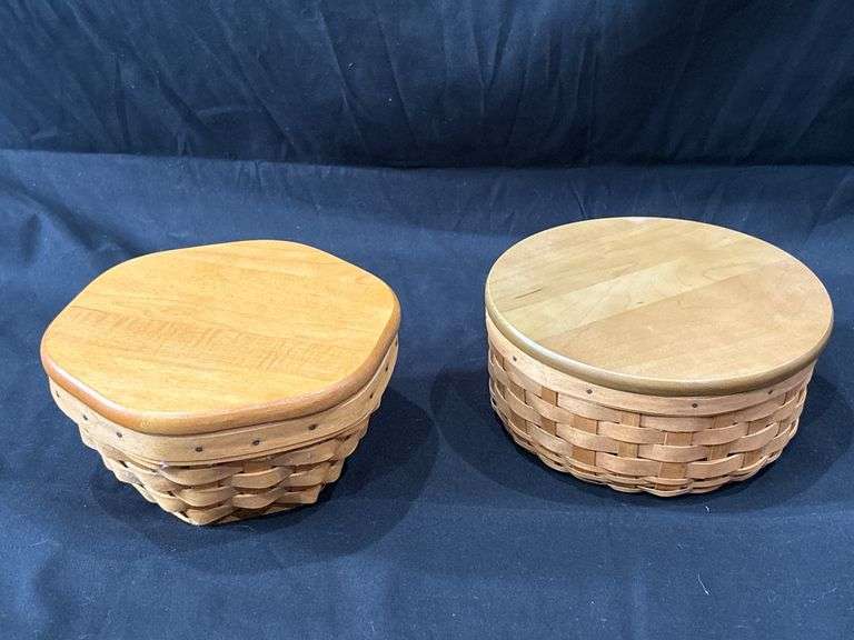 Longaberger Pair of Classic Baskets with Lids