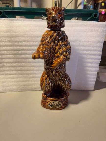 Grizzly bear Jim Beam decanter