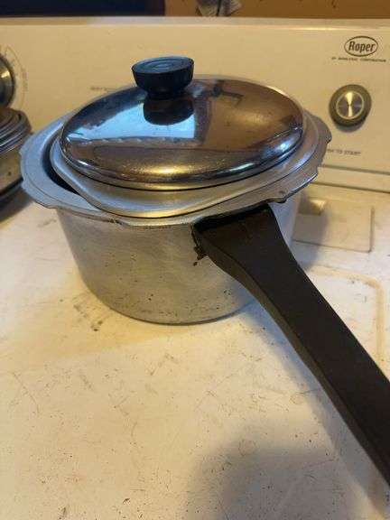 Pots, Pans & Assorted Housewares