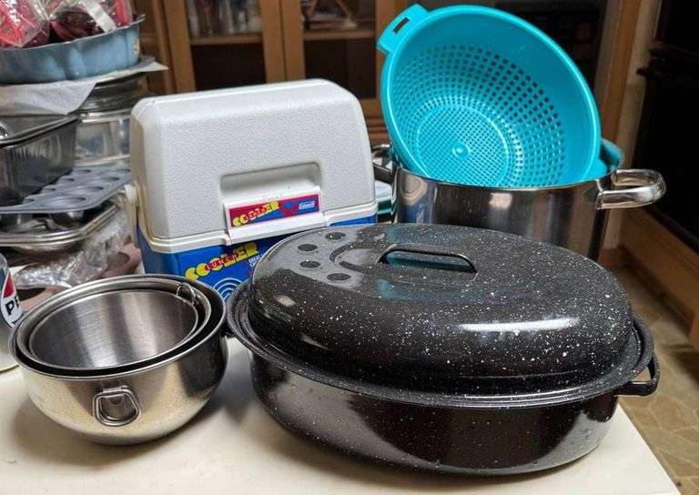 Kitchen Lot with Cooler, Mixing Bowls, Enamel Roaster, Colander, and Stock Pot