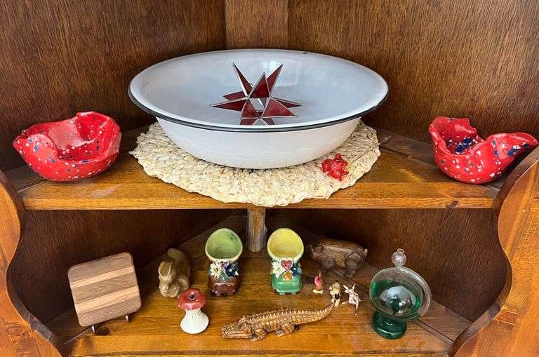 Home Décor & Figurines