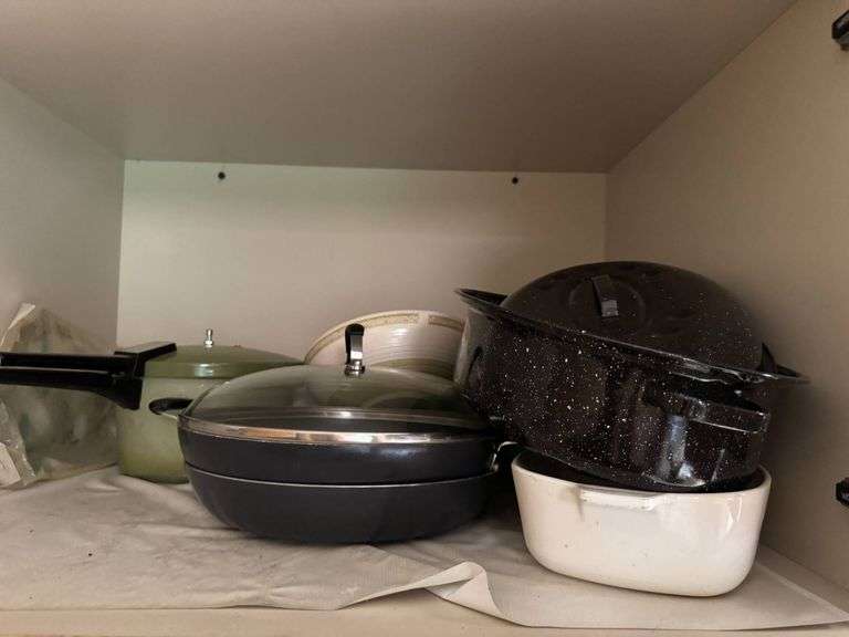 Cookware and Bakeware Including Pots, Pans, and Dishes