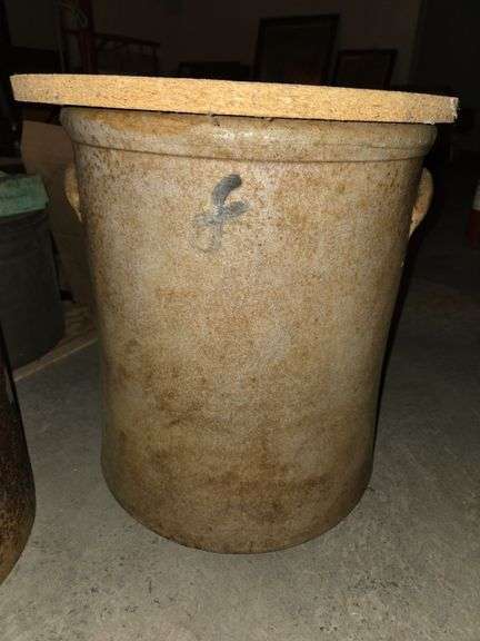 XL Tan Crock