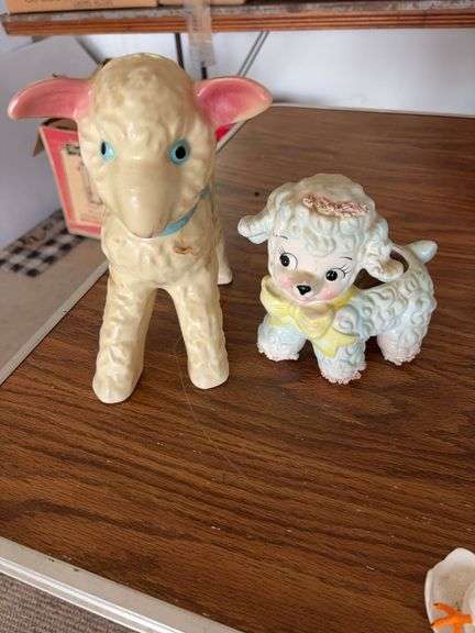 2 Sheep planters