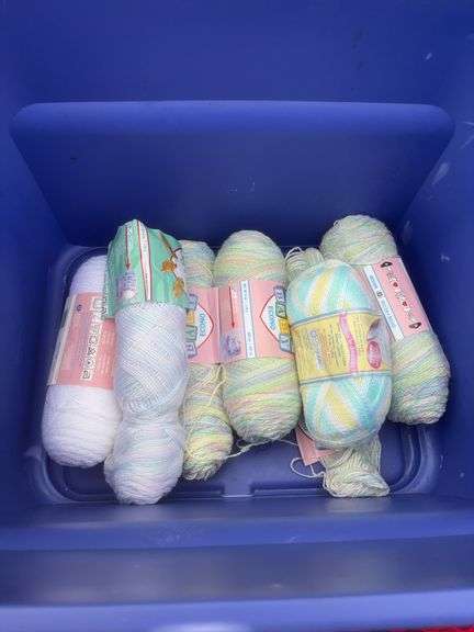 Yarn Lot plus Tote